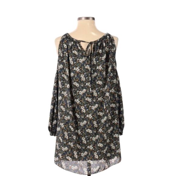 Max Studio Green Floral Pattern Lightweight Cold Shoulder Blouse Women's Small - Picture 2 of 10